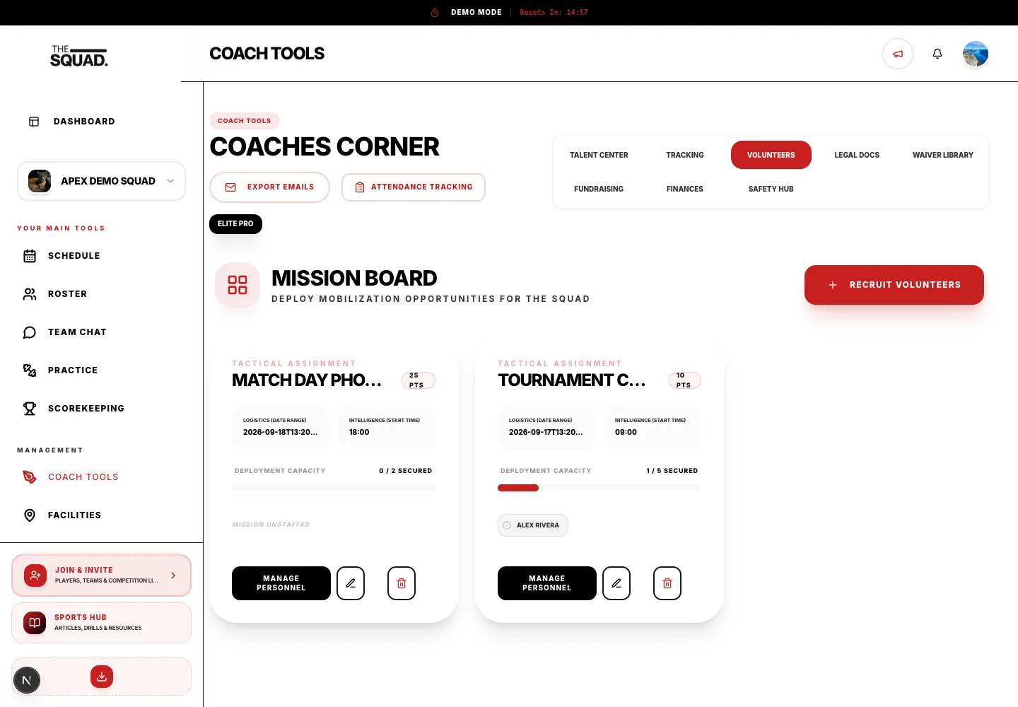 Volunteer management shows assigned participants and staff controls.